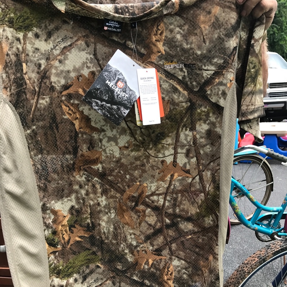 Men's Large Camo Shirt